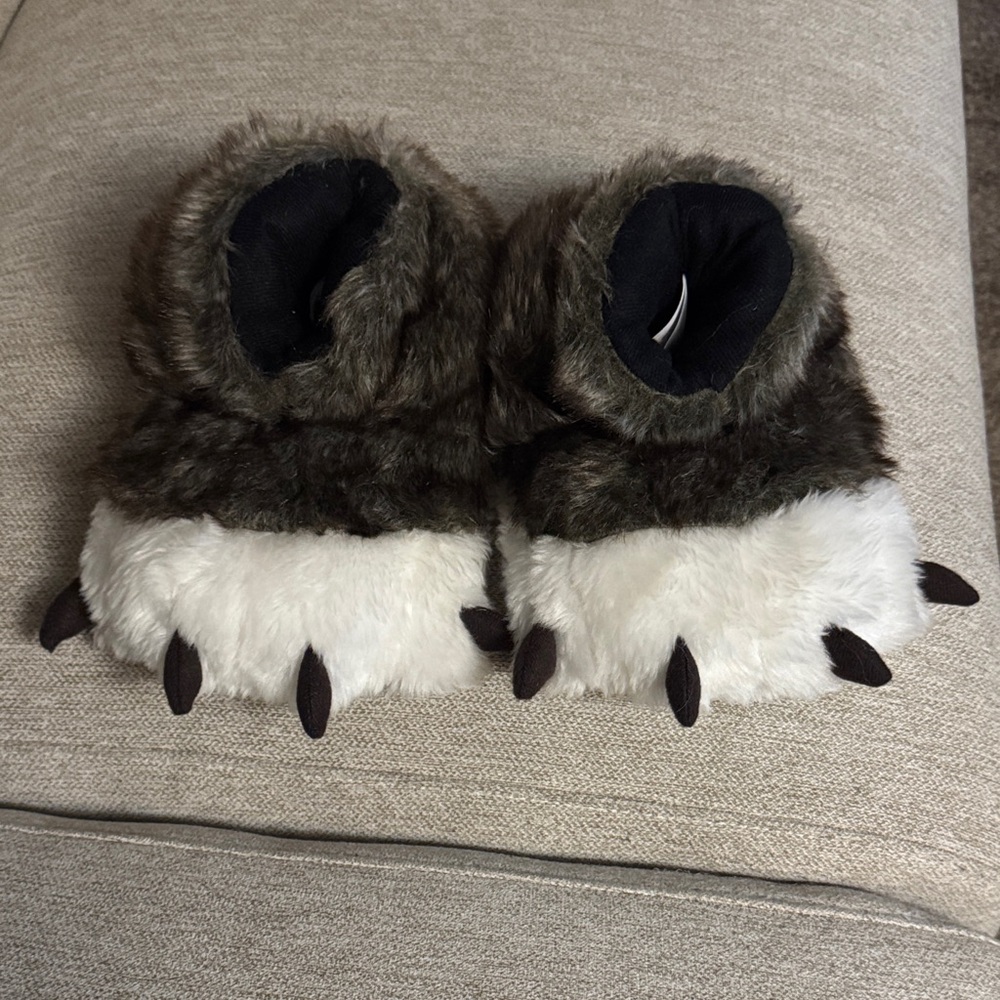 Cozy Bear Paw Kids Slippers